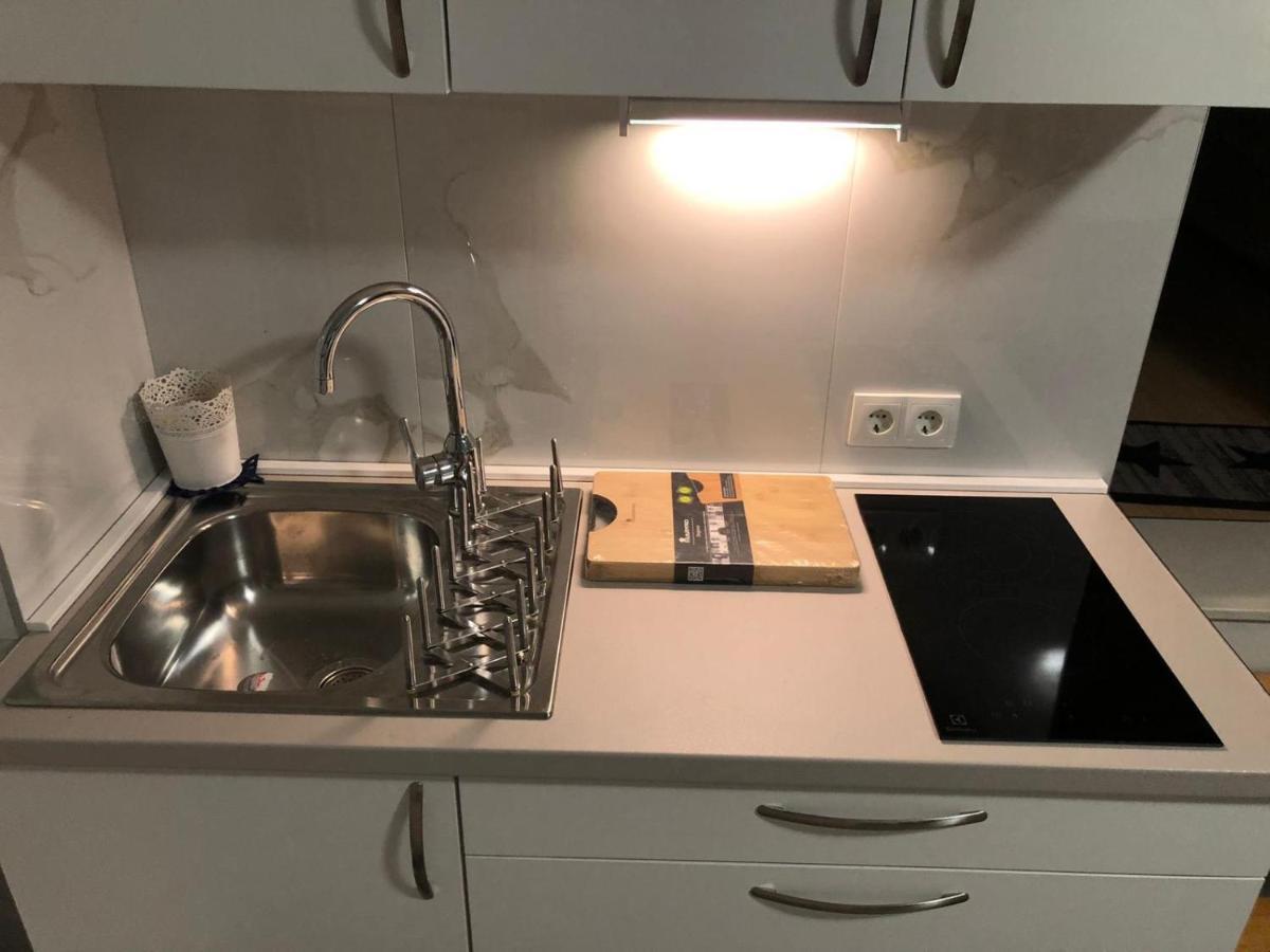 Apartment Danka Omis Bagian luar foto