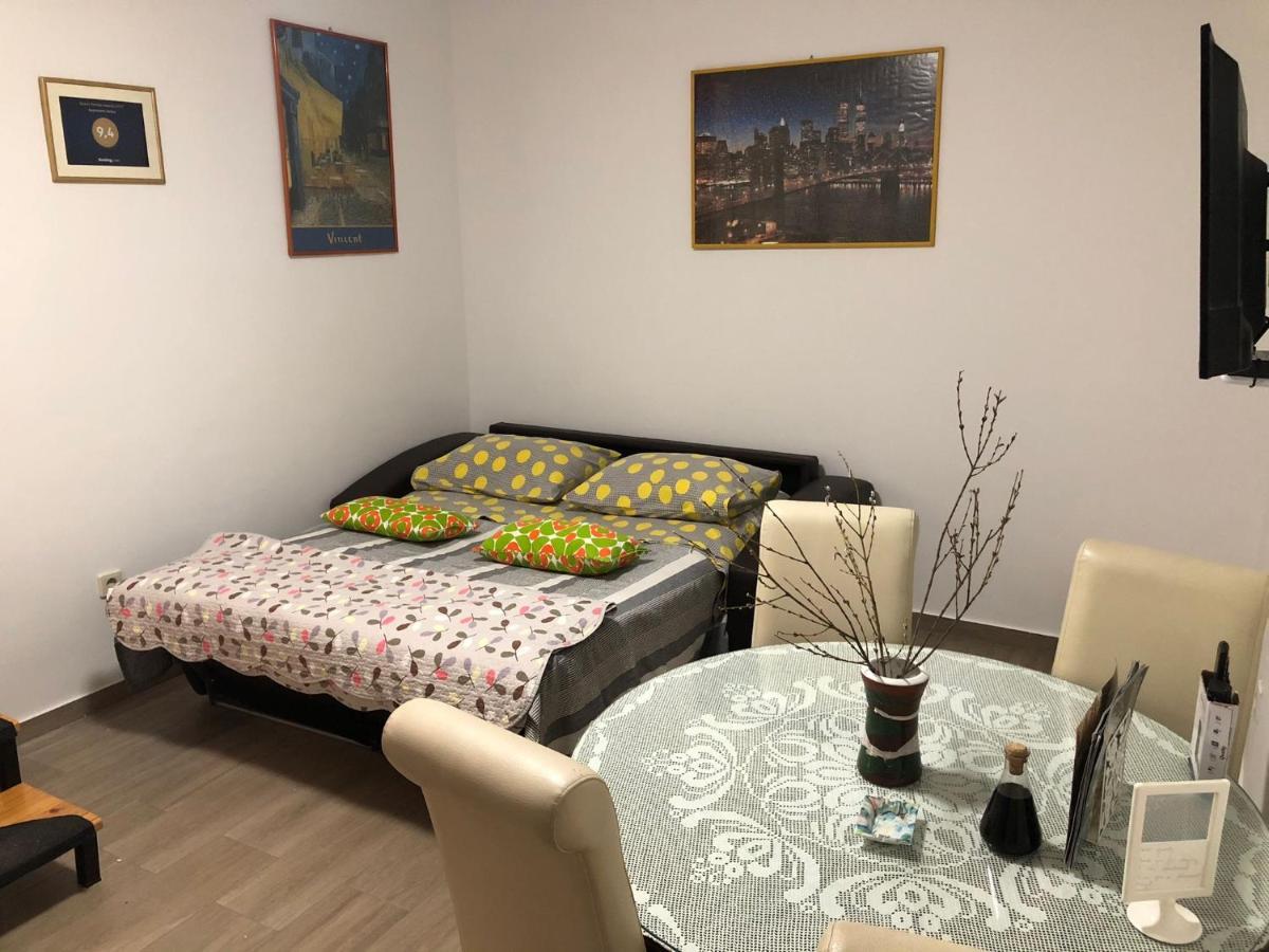 Apartment Danka Omis Bagian luar foto